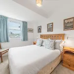 The Hytte, 19 Greta Grove House Apartment *